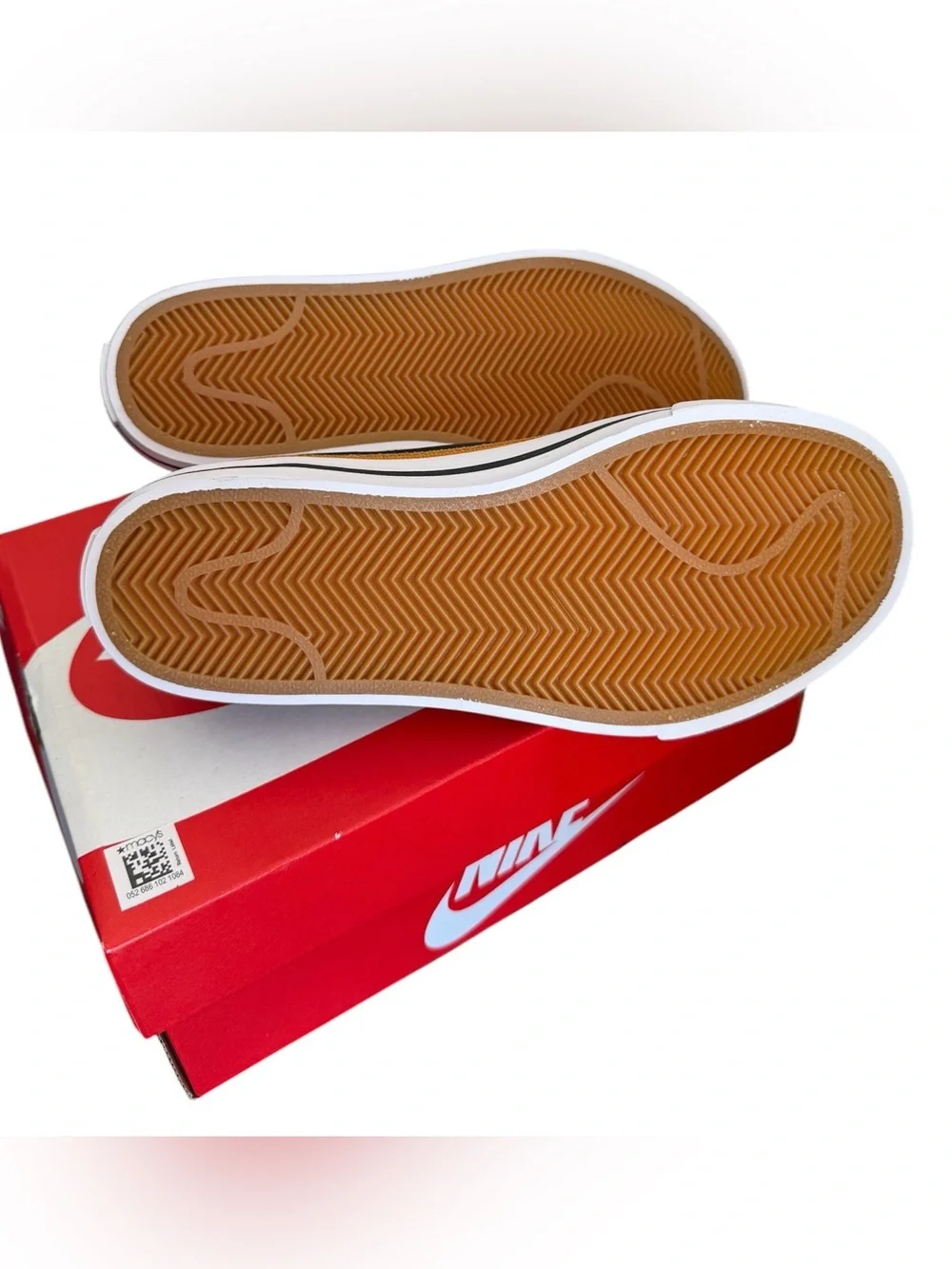 Nike Court Legacy Sneakers DA5381-102 White/Black/Gum Leather Kids Boy Size 2.5Y - Picture 6 of 8